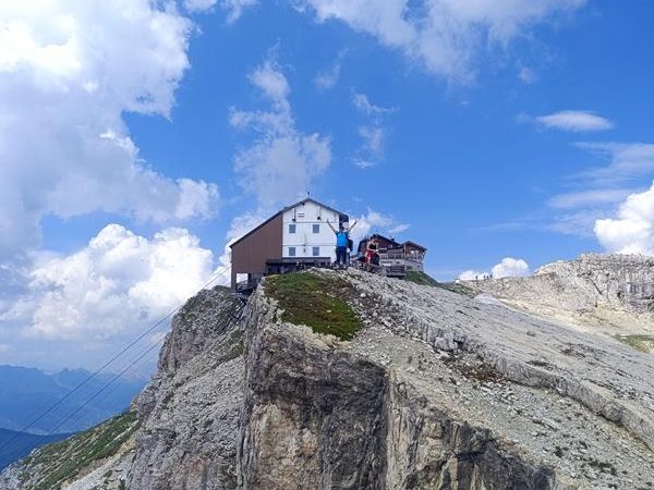 11 dolomity