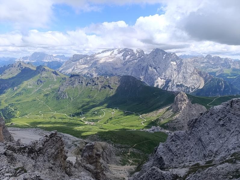 39 dolomity